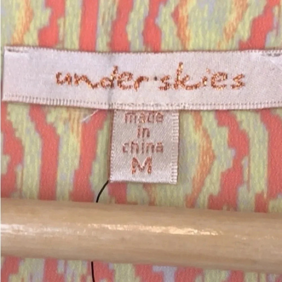 Under Skies Women’s M NEW Rolled Up Sleeve Print Button Blouse - Picture 3 of 5